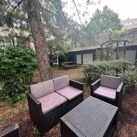 Luxury Place With Garden &easy Access To All Paris